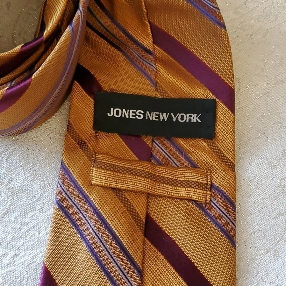 Jones New York neck tie